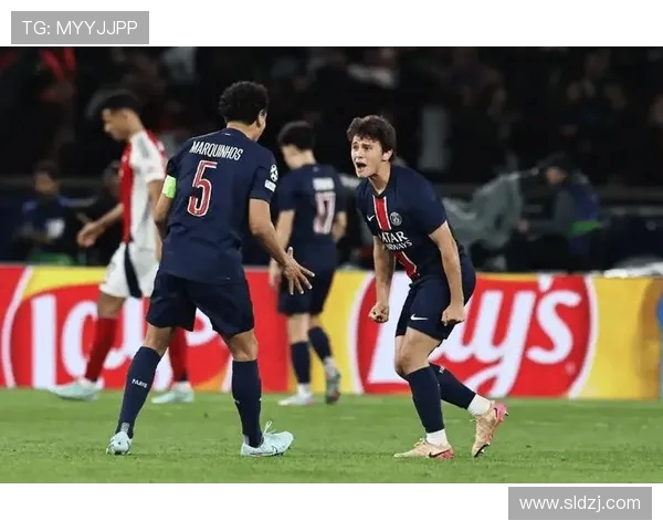 疯狂6-1!欧冠历史首次!巴黎最后时刻痛失小组第1 疯狂6-1!欧冠历史首次!巴黎最后时刻痛失小组第1